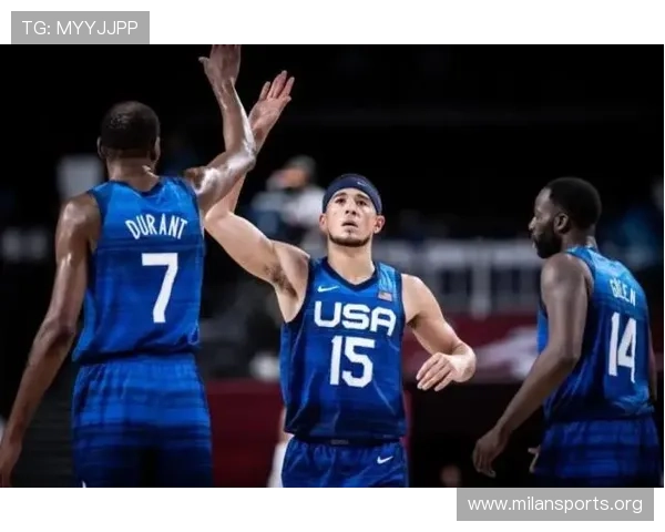 布克预计与太阳提前续签顶薪合同 成为球队绝对核心 布克预计与太阳提前续签顶薪合同 成为球队绝对核心