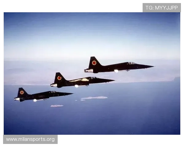 方·基默在壮志凌云中饰演Iceman展现深刻演技成就影坛经典角色