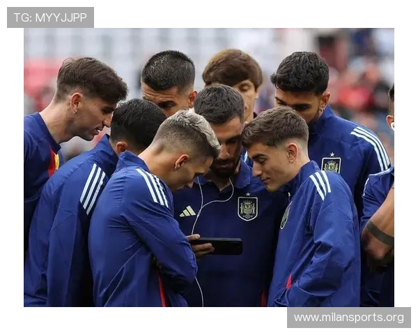 西班牙队赛前踩场却因围看法网决赛耽误观赛终致逆转失之交臂机会