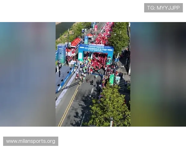 F8体育:打造全新体育体验平台,助力全民健身与赛事直播无缝衔接 F8体育:打造全新体育体验平台,助力全民健身与赛事直播无缝衔接